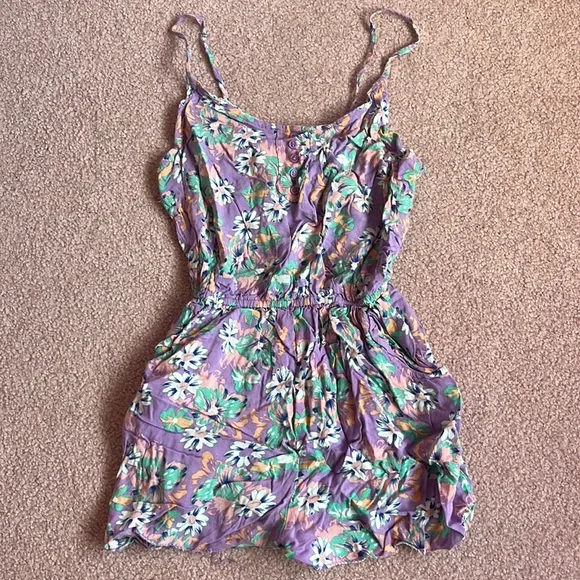 CHARLOTTE RUSSE Floral Romper Size S - Picture 1 of 4